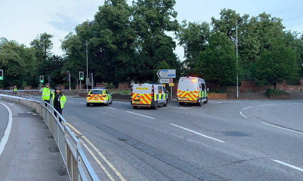 Μακελειό στη Βρετανία: Τρεις νεκροί από επίθεση με μαχαίρι στο Ρέντινγκ