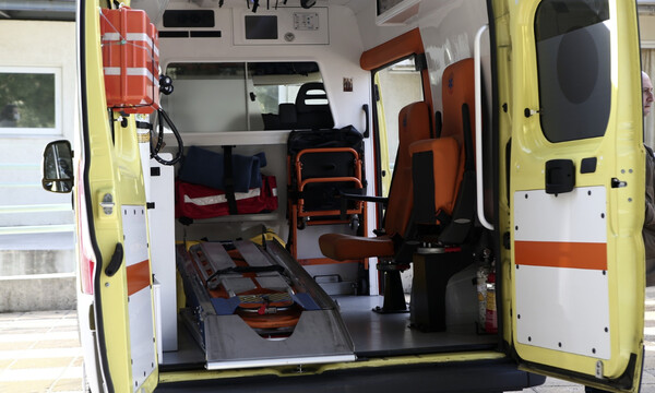 Ασθενοφόρο πήγε να παραλάβει ασθενή και… ανατινάχτηκε! (video)