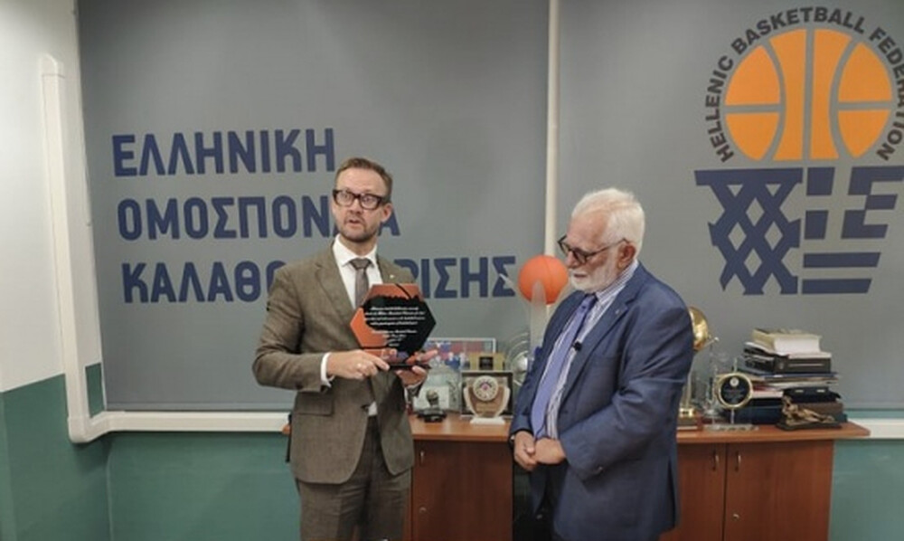Ο Πρέσβης της Λιθουανίας τίμησε την ΕΟΚ για την διαχρονική φιλία