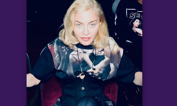 Κι όμως! Η Madonna ποζάρει topless στα 62 της και προκαλεί πανικό