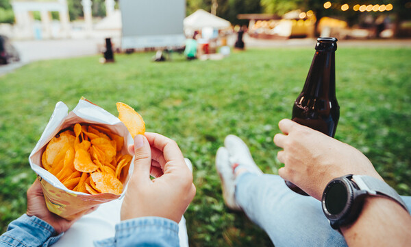 Οι διατροφικές παγίδες του καλοκαιριού και πώς θα τις αποφύγετε (εικόνες)
