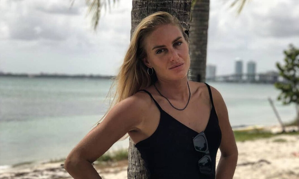 Κατερίνα Δαλάκα: Η μητέρα της μοιάζει σαν αδερφή της (pics)