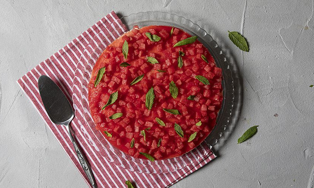 Άκης Πετρετζίκης: Cheesecake καρπούζι