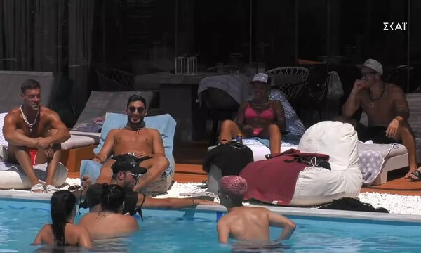 Big Brother: Χαμός στην πισίνα – Η Αφροδίτη τα πέταξε όλα (video)