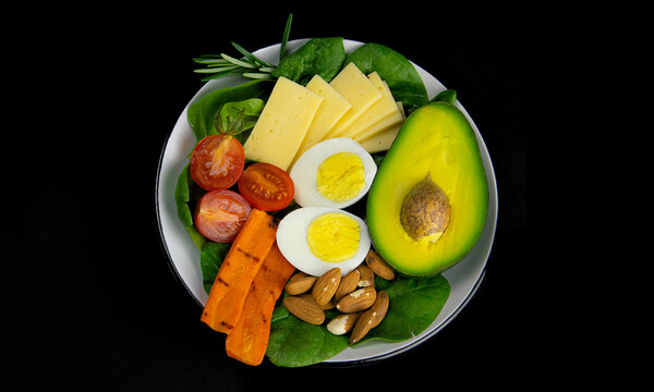 Τα καλύτερα σνακ με τους λιγότερους υδατάνθρακες (εικόνες)