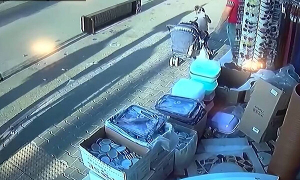 Βίντεο-σοκ: Αυτοκίνητο έπεσε σε κατάστημα (σκληρές εικόνες)