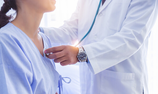 Ορθοστατική ταχυκαρδία: Τι είναι και με ποια συμπτώματα εκδηλώνεται (εικόνες)