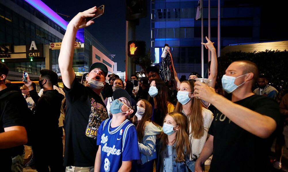 NBA: Ποιος κορονοϊός; Όλο το Λος Άντζελες στους δρόμους για τους Λέικερς (photos)