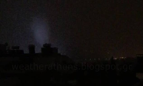 Συγκλονιστικά βίντεο: Η στιγμή που ανεμοστρόβιλος σαρώνει το Νέο Ηράκλειο