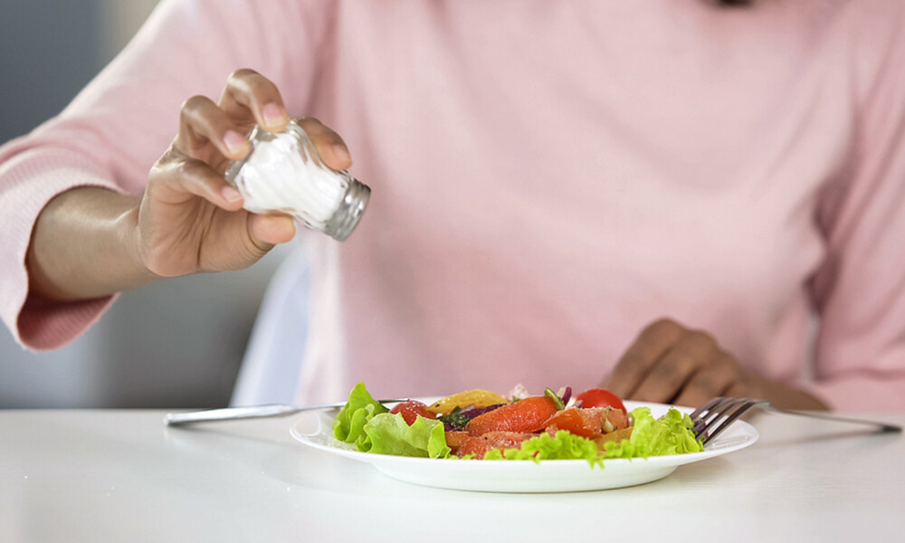 Λιγούρα για αλάτι: Ποιες παθήσεις μπορεί να υποδεικνύει (εικόνες)