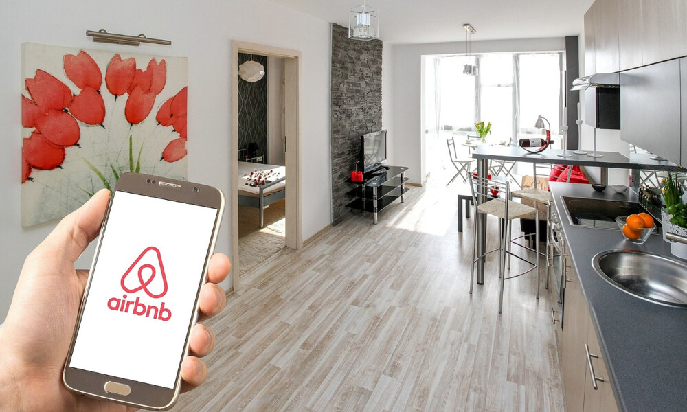 Αυτό είναι το χειρότερο Airbnb του κόσμου (video)