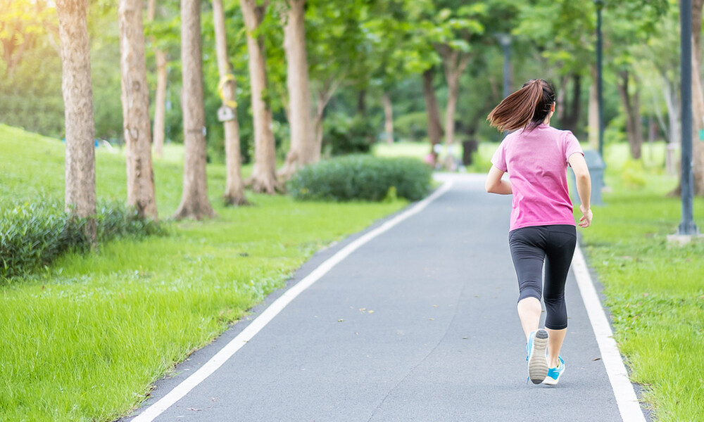 Αερόβια άσκηση: Πώς σας ωφελούν μόλις 10 λεπτά την ημέρα (βίντεο)