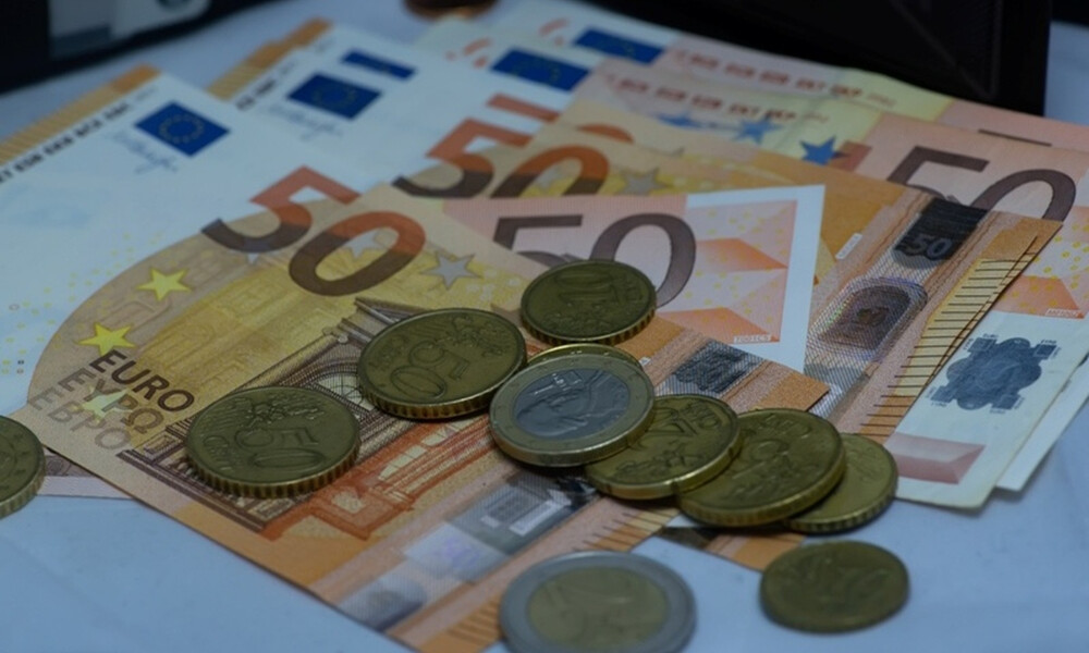 Lockdown – Επίδομα 800 ευρώ: Πότε θα πληρωθεί στους δικαιούχους