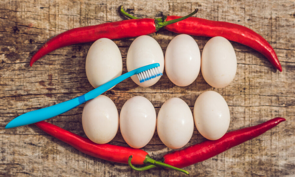 Τερηδόνα & ουλίτιδα: Προστατέψτε τα δόντια σας με αυτές τις 9 τροφές (φωτο)