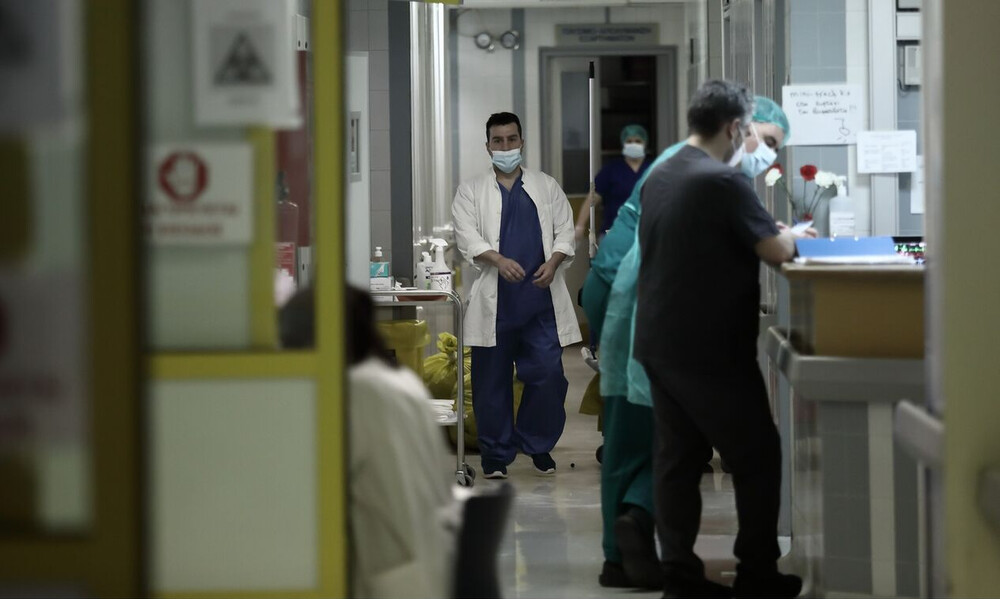 Κρούσματα σήμερα: 904 νέα ανακοίνωσε ο ΕΟΔΥ - 101 νέοι θάνατοι και 600 διασωληνωμένοι
