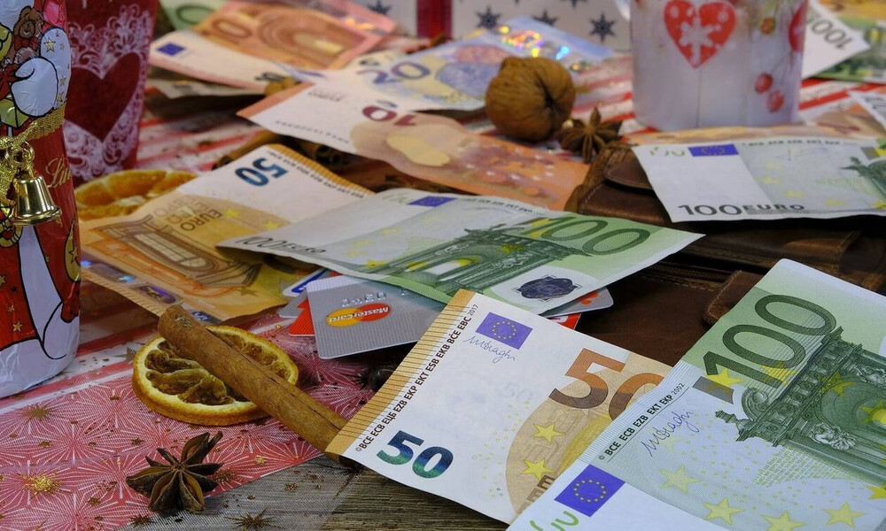 Επιβεβαίωση Newsbomb.gr-Δώρο Χριστουγέννων 2020: Πότε και πόσα θα πάρουν οι εργαζόμενοι σε αναστολή 