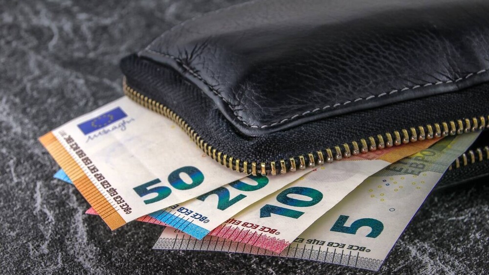 Δώρο Χριστουγέννων 2020: Πώς υπολογίζεται και πότε καταβάλλεται