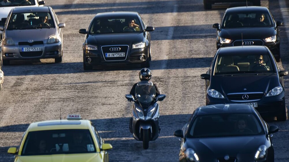 Τέλη κυκλοφορίας 2021: Μέχρι πότε και πώς θα τα πληρώσετε