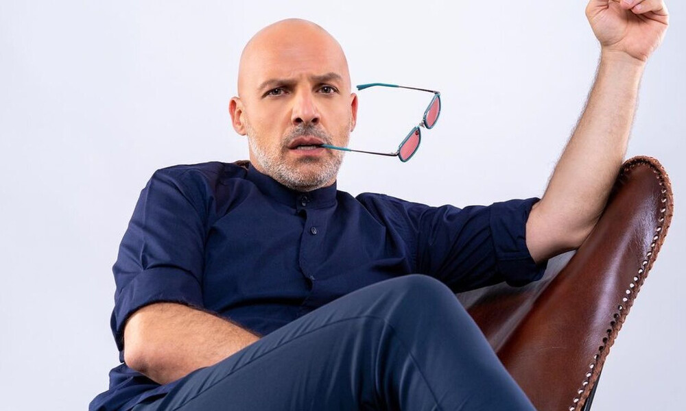 Έχετε δει το σπίτι του Νίκου Μουτσινά; Θα ξετρελαθείτε! (photos)