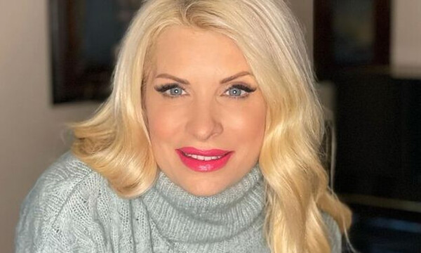 Μενεγάκη: Χιονίζει και ανέβασε την πιο συγκλονιστική φωτό από το σπίτι της στα Μελίσσια