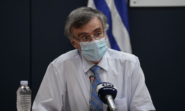 Τσιόδρας: «Ο κορονοϊός ήρθε για να μείνει» - Τι είπε για μεταλλάξεις και εμβόλια