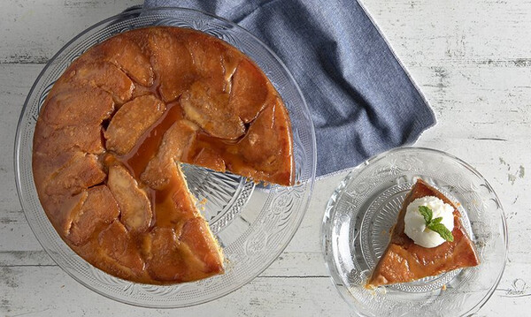Άκης Πετρετζίκης: Ανάποδη τάρτα μήλου (Tarte Tatin)