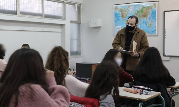 Lockdown: Κλείστε τα σχολεία τώρα πριν είναι αργά