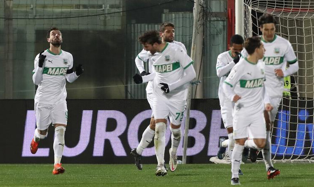 Serie A: Η Σασουόλο «πέρασε» απ’ την έδρα της Κροτόνε! (Photos)
