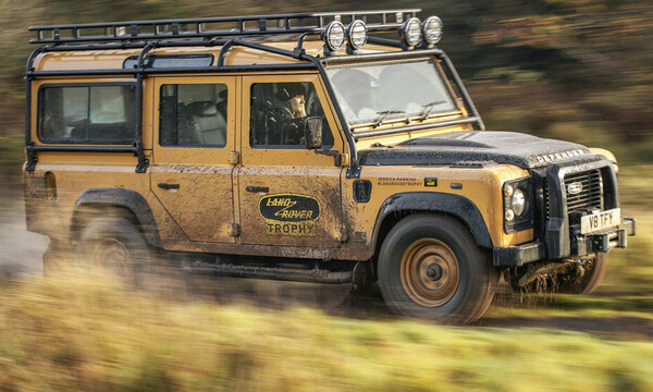 To Land Rover Defender Trophy είναι η αναβίωση ενός θρύλου 400 ίππων