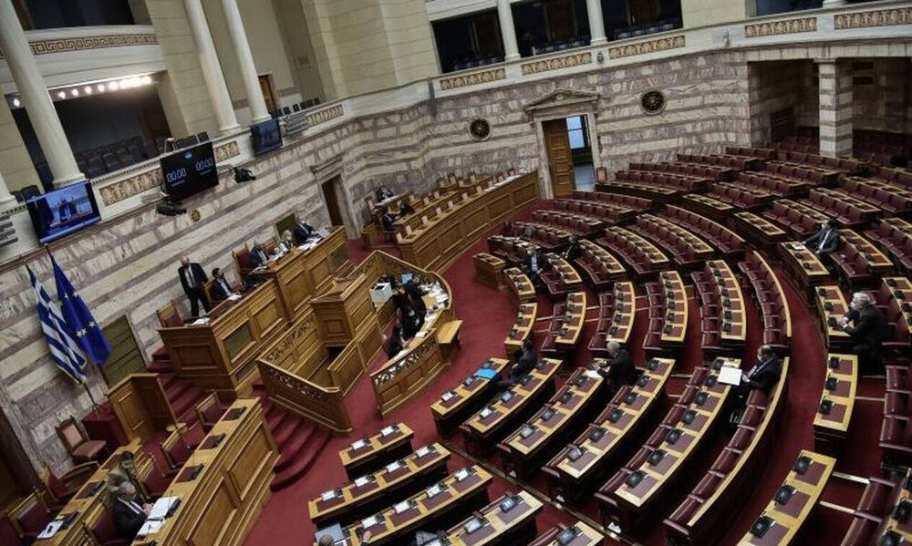 Βουλή: Ψηφίστηκε το νέο πλαίσιο για τις δημόσιες συμβάσεις	