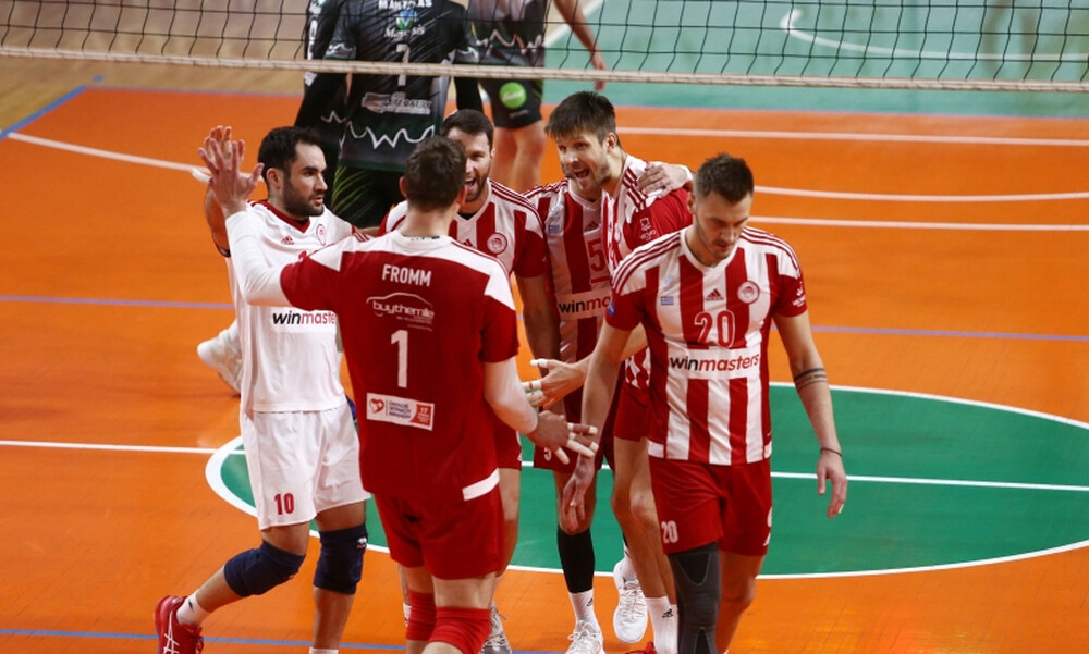Volley League: Επέστρεψε ο Φοίνικας Σύρου, πέρασε από Νέα Σμύρνη ο Ολυμπιακός