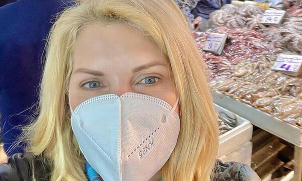 Ελένη Μενεγάκη: Δείτε τι ψώνισε από την Βαρβάκειο για το τραπέζι της Καθαράς Δευτέρας