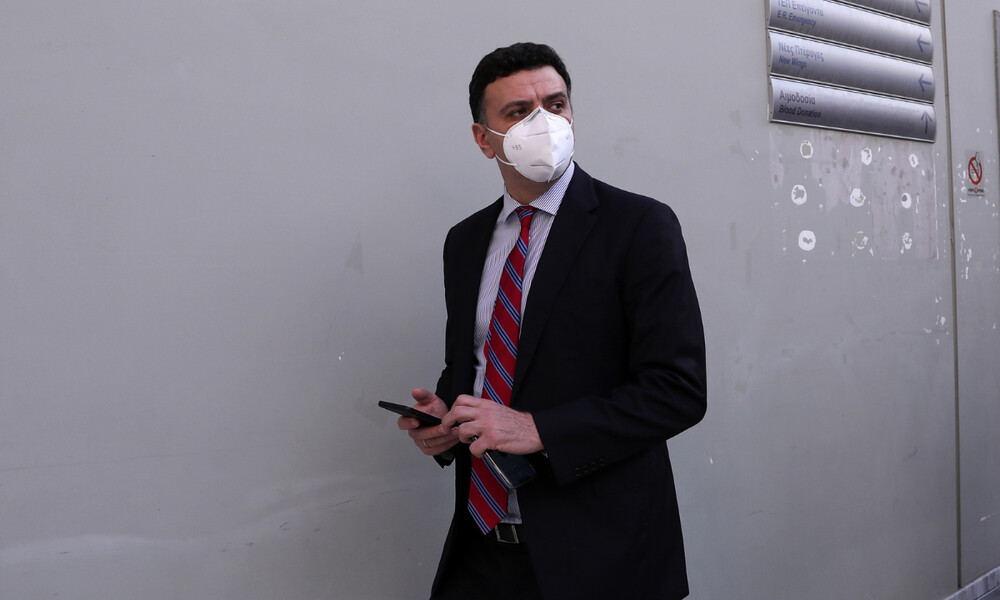 Μήνυμα Κικίλια με βολές κατά ιατρών:  Δεν μπορώ να φανταστώ συνάδελφο, που να μην θέλει να βοηθήσει