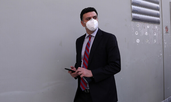 Μήνυμα Κικίλια με βολές κατά ιατρών: Δεν μπορώ να φανταστώ συνάδελφο, που να μην θέλει να βοηθήσει