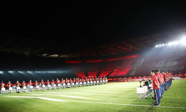  Ολυμπιακός: Η επετειακή φανέλα για το 46ο πρωτάθλημα (video)