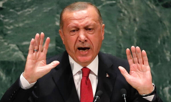 Βλέπει «φαντάσματα» ο Ερντογάν - «Πολιτική απόφαση η αλλαγή έδρας του τελικού του Champions League»
