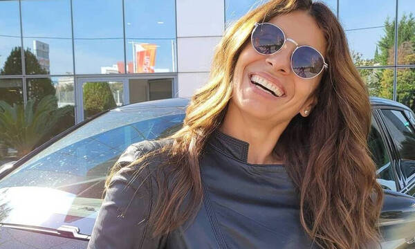 Τσαπανίδου: Στην Ολλανδία για να υποδεχτεί το πρώτο εγγόνι της! Ταξίδεψε ξανά μετά από 16 μήνες!