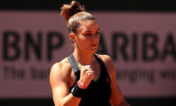 Σάκκαρη - Roland Garros: Σάρωσε την Παολίνι και πέρασε στον τρίτο γύρο