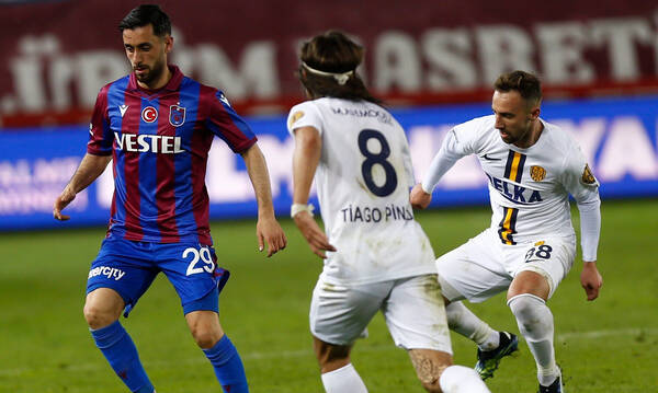 Τούρκος μεσοεπιθετικός για Παναθηναϊκό, Ολυμπιακό και ΠΑΟΚ! (photos)