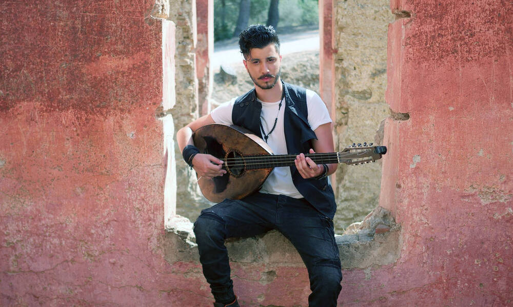 Ο Αλέξανδρος Τζουγανάκης στη Sonar Music με ένα τραγούδι δώρο από τον Σταμάτη Γονίδη
