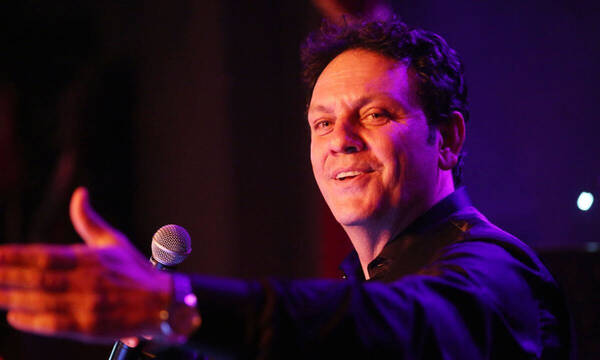 Στάθης Αγγελόπουλος: Η εντατική, το υποκείμενο νόσημα και ο αγώνας να σταθεί στα πόδια του