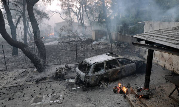 Φωτιά στη Βαρυμπόμπη: Σε κατάσταση εκτάκτου ανάγκης ο Δήμος Αχαρνών