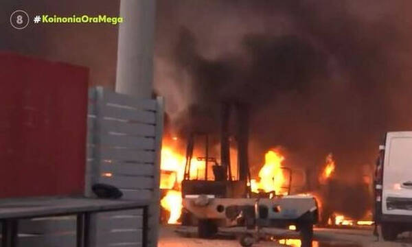Φωτιά στην Αττική: Εκρήξεις σε εργοστάσιο στις Αφίδνες - Συγκλονιστικά βίντεο