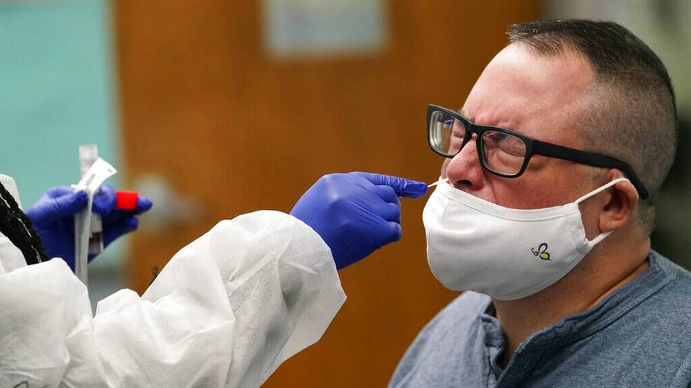 ΗΠΑ: Ρεκόρ εξαμήνου στα κρούσματα - Στο «κόκκινο» οι πολιτείες με χαμηλά ποσοστά εμβολιασμού