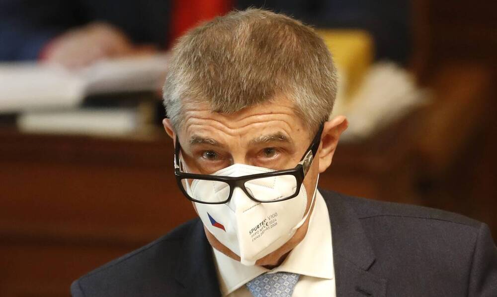 Ο πρωθυπουργός της Τσεχίας δέχθηκε επίθεση με... αυγά - Δείτε το βίντεο