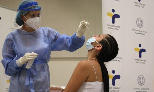 ΕΟΔΥ: Σε ποια σημεία θα διενεργηθούν έλεγχοι rapid tests τη Τετάρτη (17/8)