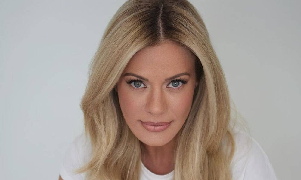 Ζέτα Μακρυπούλια: Στη Νάξο για τη βάφτιση της ανιψιάς της - Μοναδικές φώτο