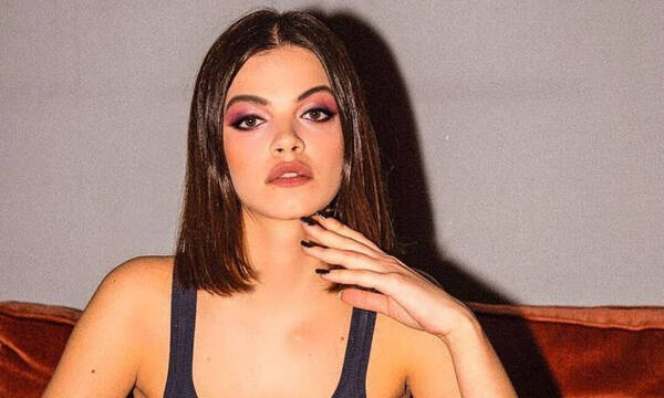 Τζένη Καζάκου: Η φώτο της με μαγιό έριξε το instagram - Απίστευτη σιλουέτα!