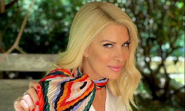 Μενεγάκη: Το νέο βίντεο λίγο πριν την πρεμιέρα της – Με φόρεμα στο χρώμα που λατρεύει