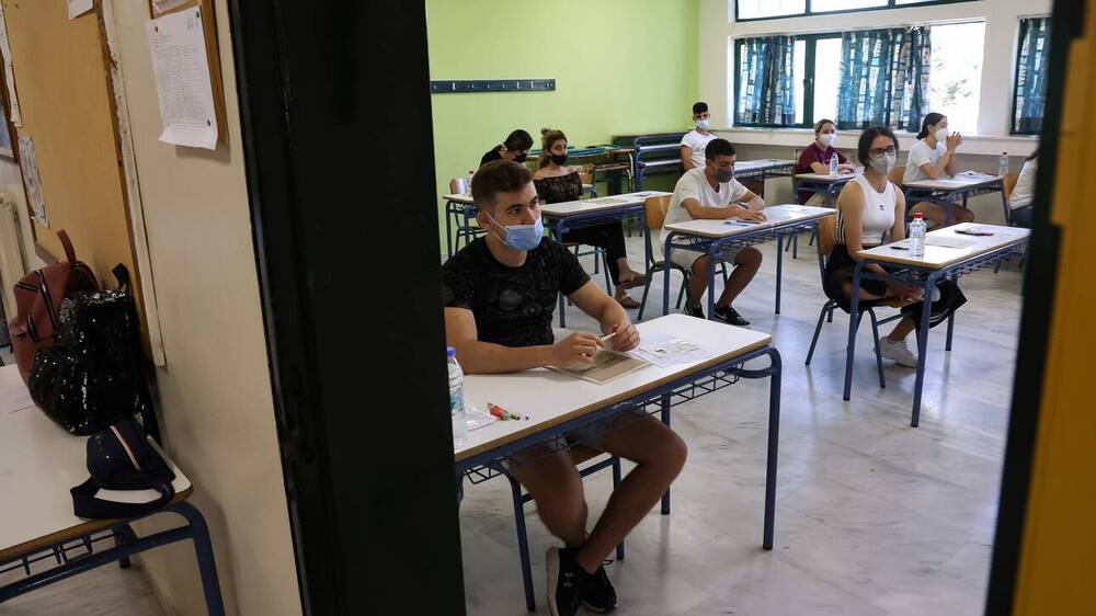 Πανελλήνιες: Όσα αλλάζουν από το 2022 - Το σχέδιο του υπ. Παιδείας